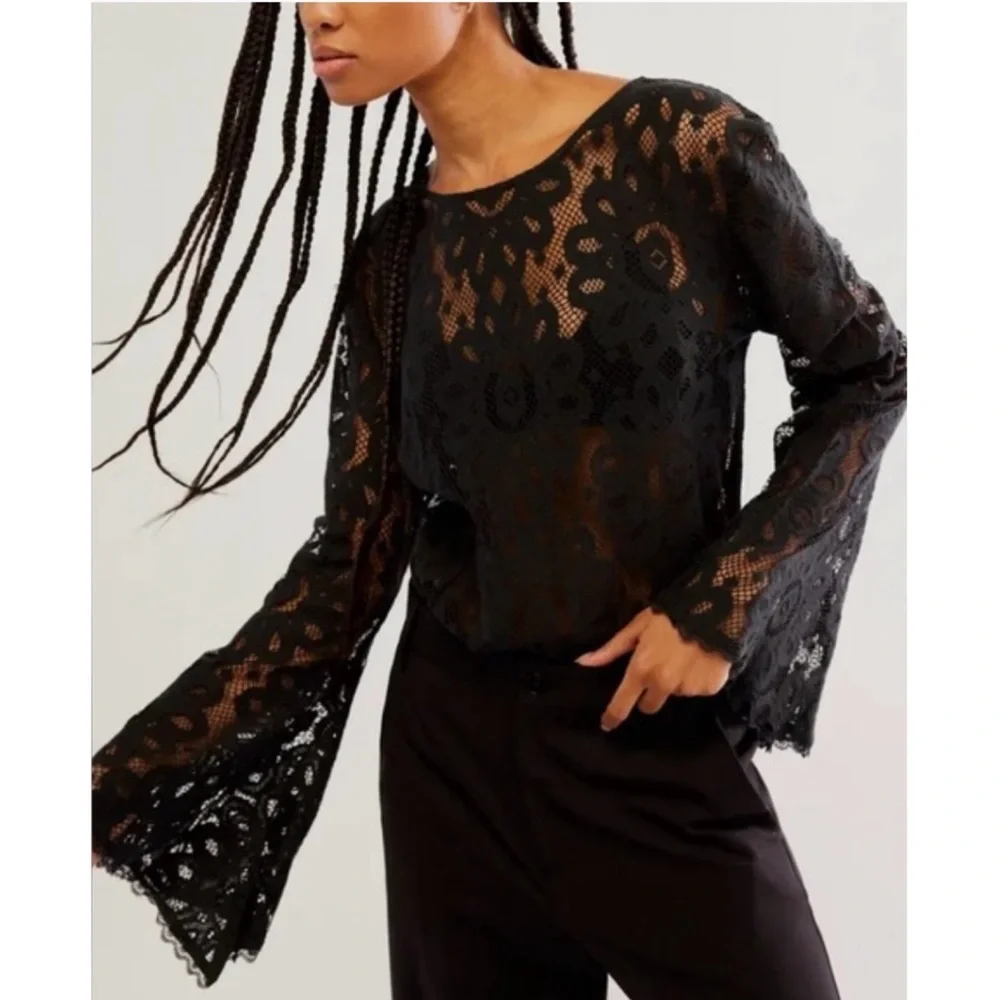 •FREE PEOPLE• NWOT Better with Time Lace‎ Bell Sleeve Bodysuit in Black Size XS